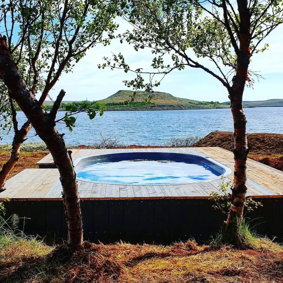 The geothermal hot tub on the deck